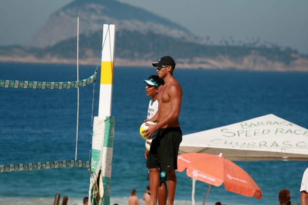 Volley dude, Ipanema Beach